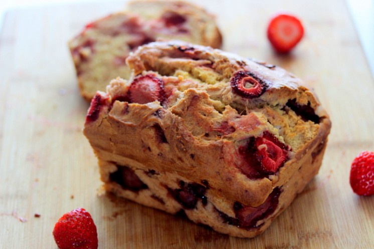 Gluten Free Strawberry Cake Bread 