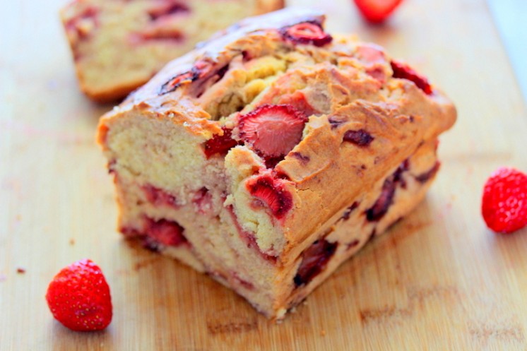 Gluten Free Strawberry Cake Bread
