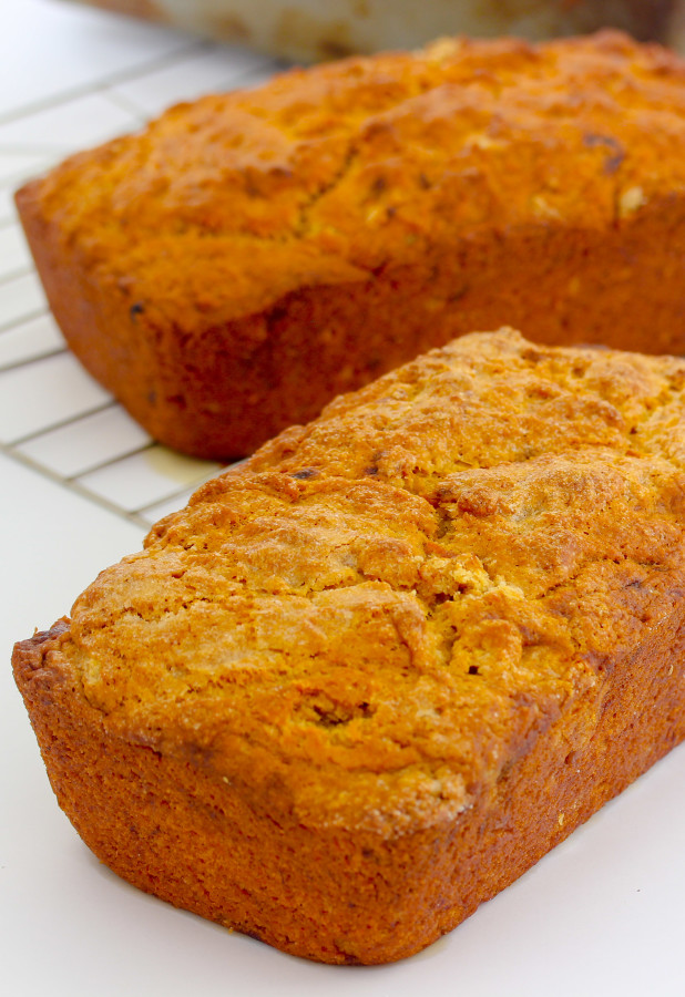 Fluffy Vegan all natural banana pumpkin bread! Made with real pumpkin and fat free!