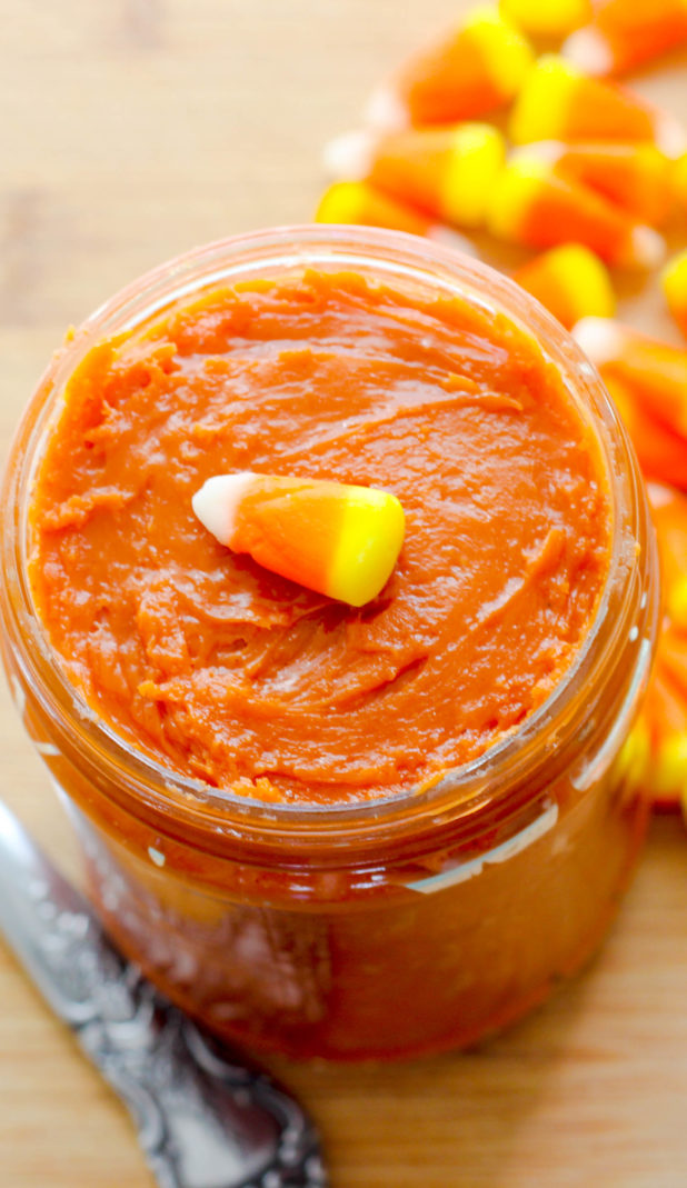 When peanut butter and candy corn come together they make butterfinger in a jar and makes a great gift! #peanutbutter #candycorn #shundara  #butterfinger 